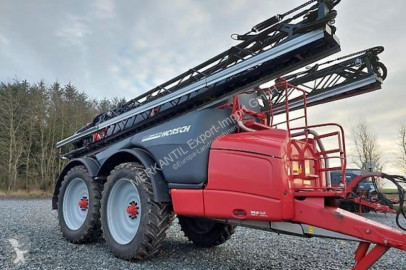 Pulvérisateur traîné Horsch