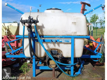 Self-propelled sprayer