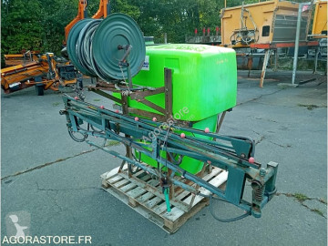 Self-propelled sprayer