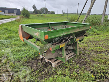 Amazone spraying