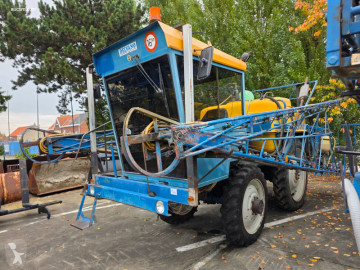 Delvano Self-propelled sprayer