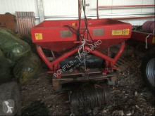 Kverneland EXACTA -EL 700 Distributeur d'engrais occasion