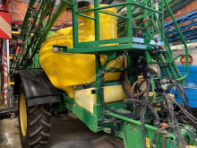 John Deere 860, Bj. 2002, 4000 Liter, 30 m Arbeitsbreite used Trailed sprayer
