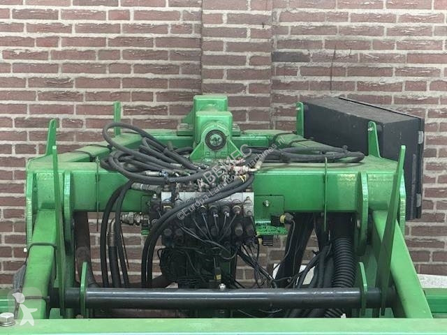 Pulvérisation John Deere 832