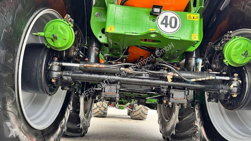 Amazone  UX11200 36m spraying