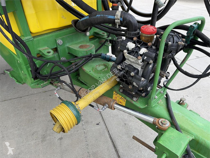 Besprutning John Deere 840 Veldspuit