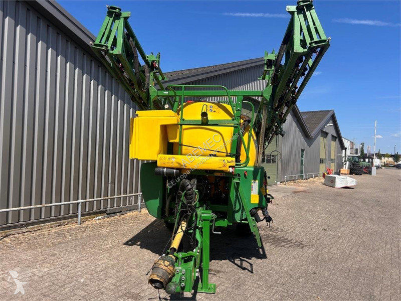 Besprutning John Deere M732i veldspuit