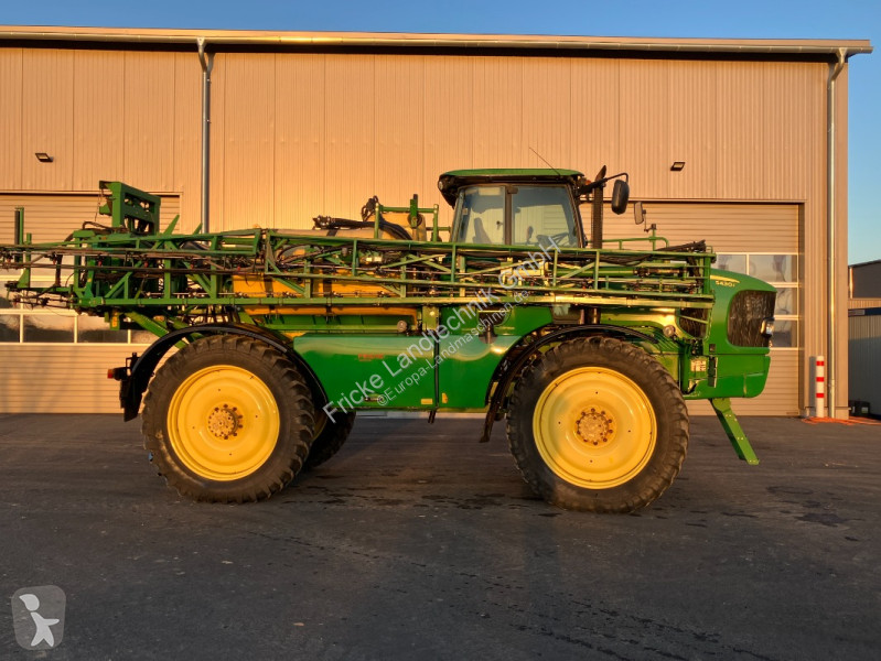 John Deere  5430i spraying