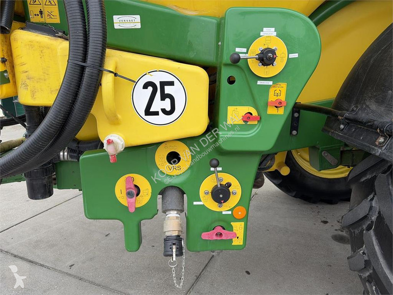Besprutning John Deere 840 Veldspuit