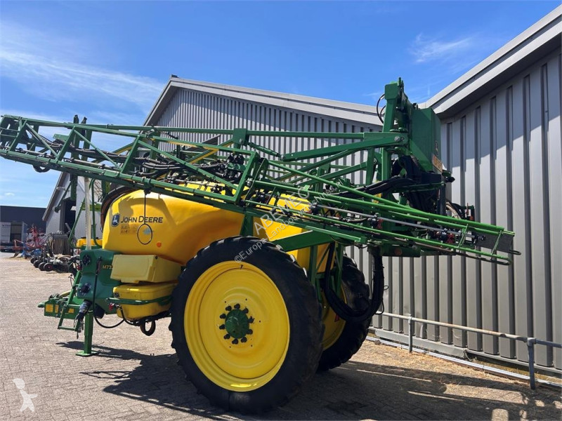 Besprutning John Deere M732i veldspuit