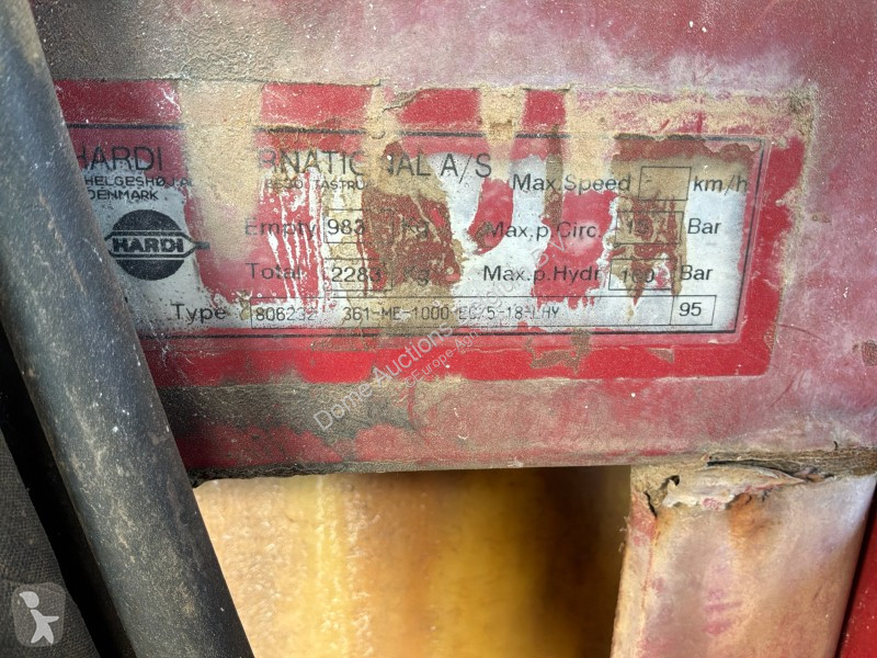Hardi 361 -ME-1000-EC5-18-LHY spraying