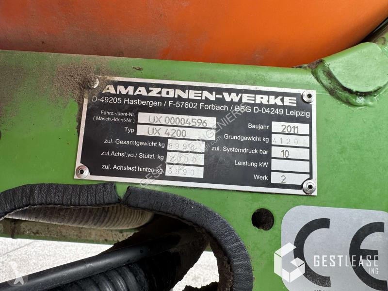 Pulvérisation Amazone  UX 4200 SUPER