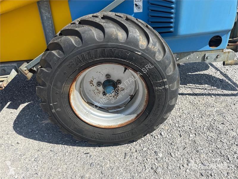 Розпилювач Martignani M1500 KWH Pull-Type Sprayer