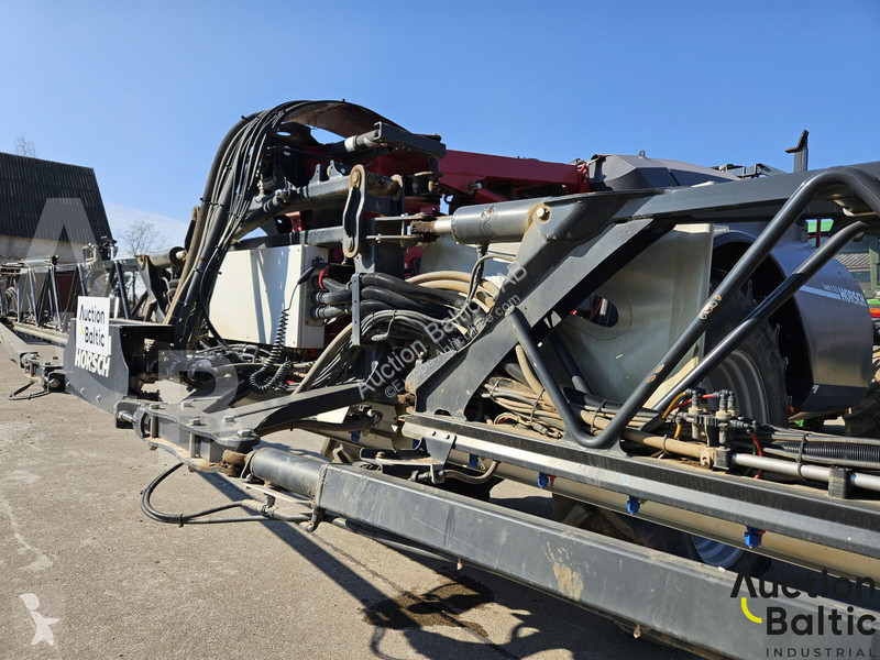 Horsch Leeb 8 GS spraying