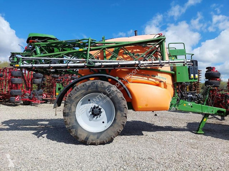 Pulverización Amazone UX 6200 Super 28-30 M