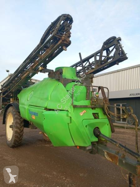 Tecnoma TTECNIS 6000 spraying