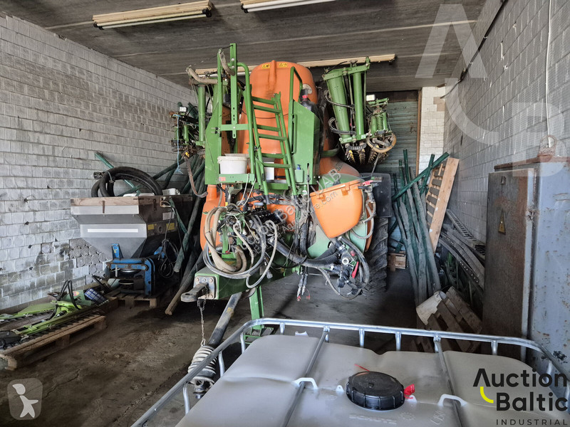 Besprutning Amazone UX 5200