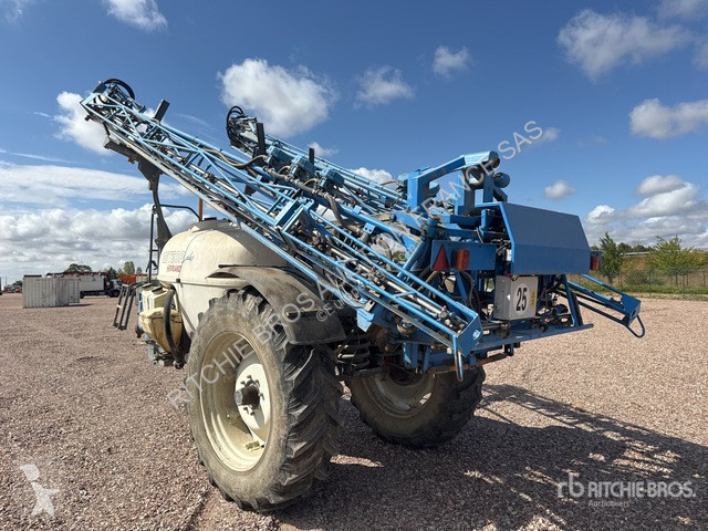 Evrard  Meteor 2500 Plus spraying