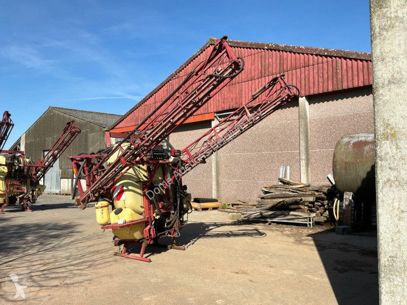 Hardi 361 -ME-1000-EC5-18-LHY spraying