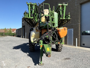 Pulvérisateur traîné Amazone