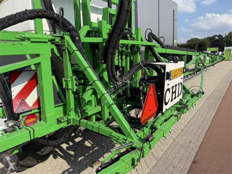 F7039 39m 7000L veldspuit spraying