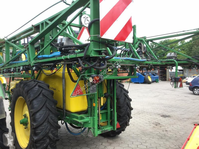 Pulverización John Deere 638 # 3800l/27m