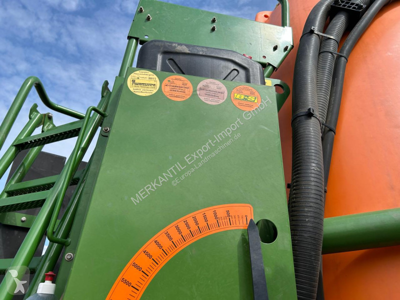 Pulverización Amazone UX 6200