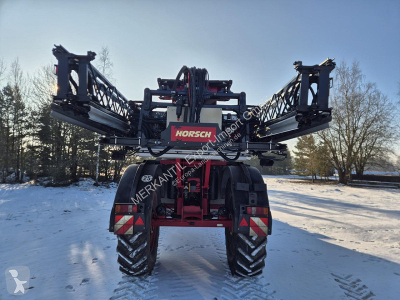 Pulvérisation Horsch  Leeb GS8 36m