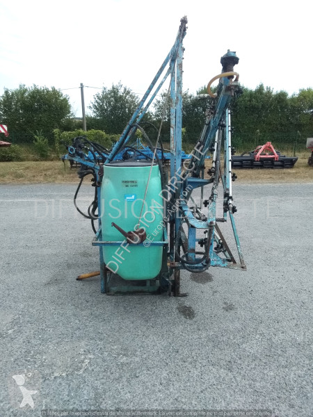 Berthoud PULVERISATEUR PORTE STIC 800 spraying