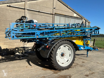 Pulverizador automotor Delvano
