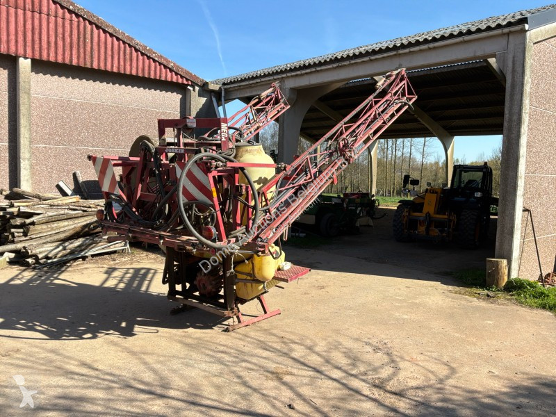 Hardi 361 -ME-1000-EC5-18-LHY spraying