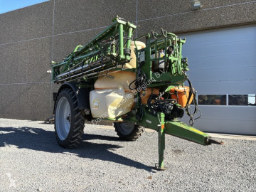 Pulvérisateur traîné Amazone