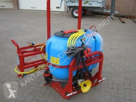 Reinigingsspuiten spraying