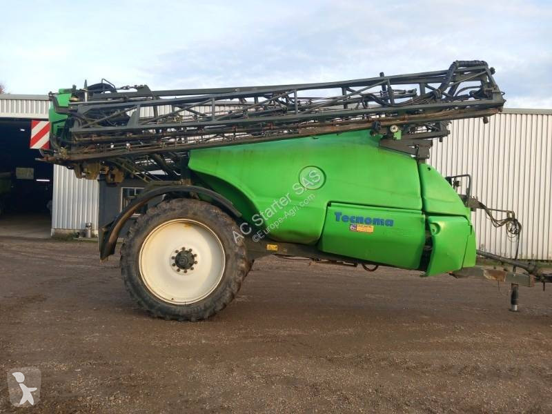 Tecnoma TTECNIS 6000 spraying
