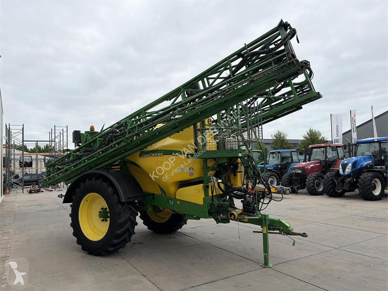 Besprutning John Deere 840 Veldspuit