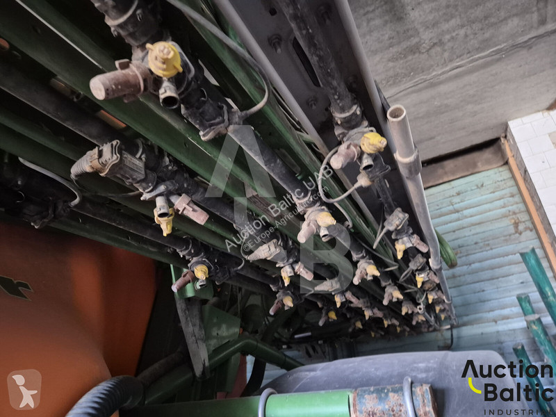 Besprutning Amazone UX 5200