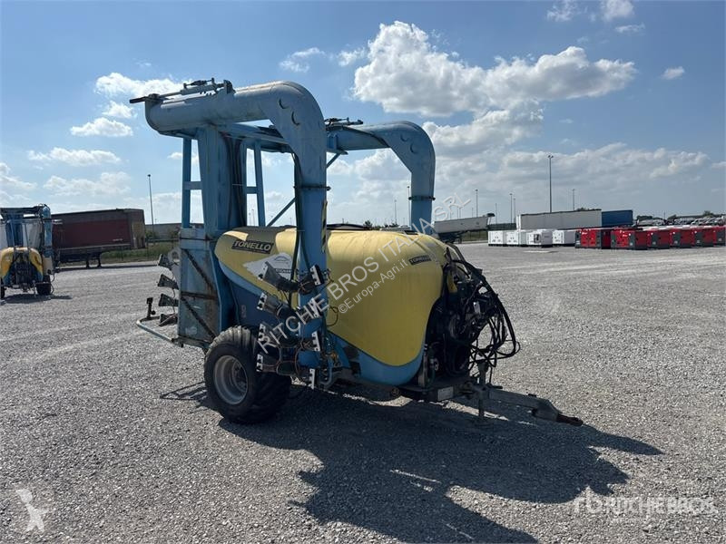 Розпилювач Martignani M1500 KWH Pull-Type Sprayer