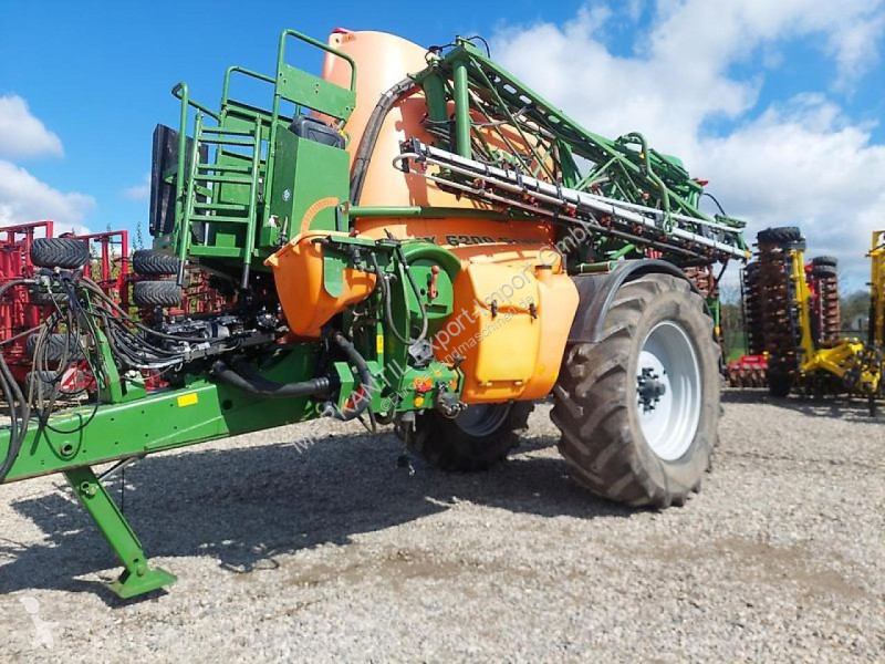 Pulverización Amazone  UX 6200 Super 28-30 M