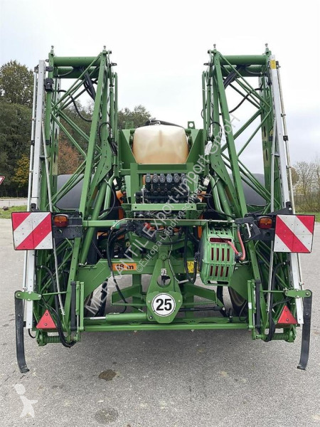 Pulvérisation Amazone  UX 4200 Special