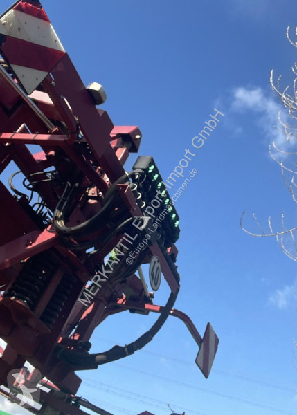 Hardi  Commander 4400 spraying