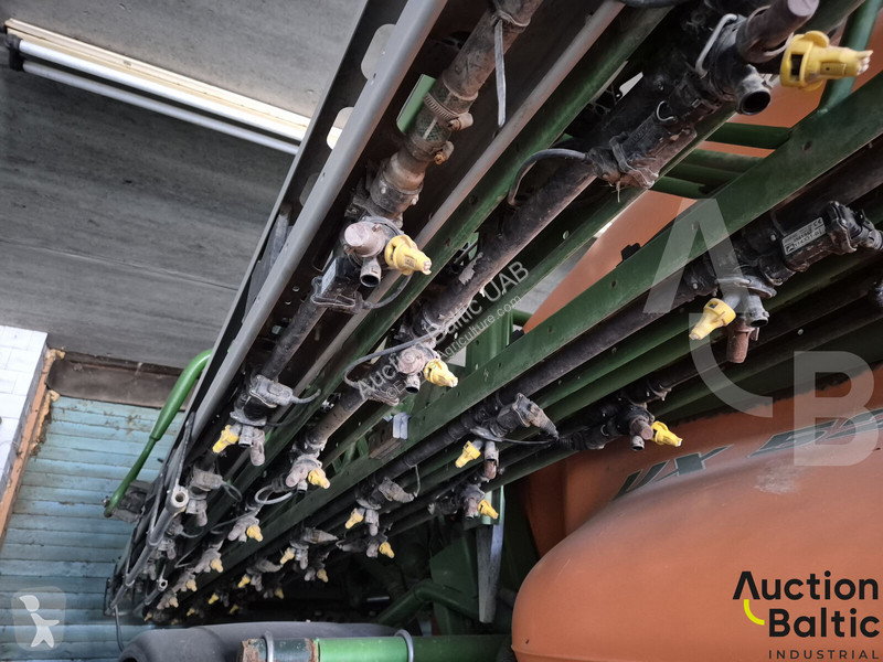 Besprutning Amazone UX 5200
