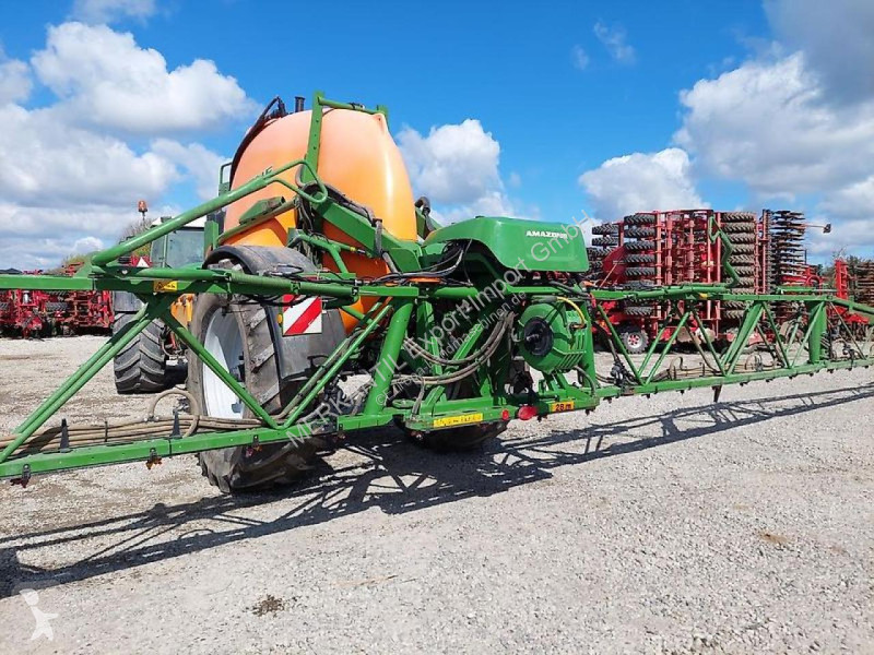 Pulverización Amazone  UX 6200 Super 28-30 M