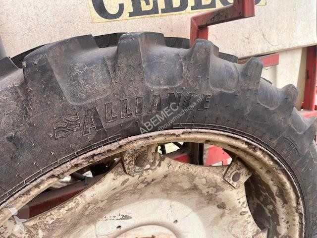 Besprutning Agrifac getrokken veldspuit 2000 ltr