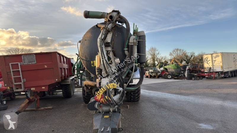 Mauguin Cyclone 16700 spraying