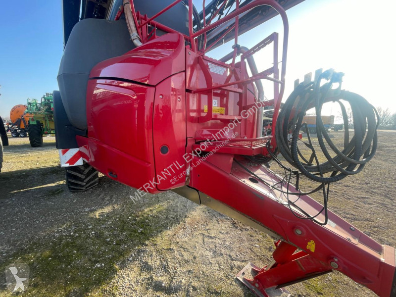 Horsch  LEEB 12 TD spraying