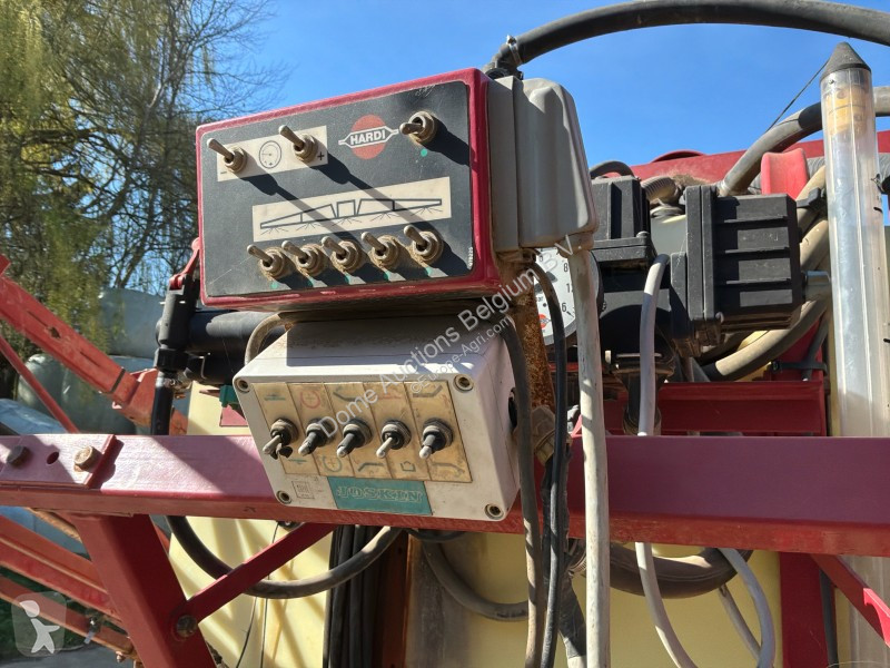 Hardi 361 -ME-1000-EC5-18-LHY spraying