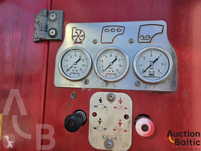 Horsch Leeb 8 GS spraying