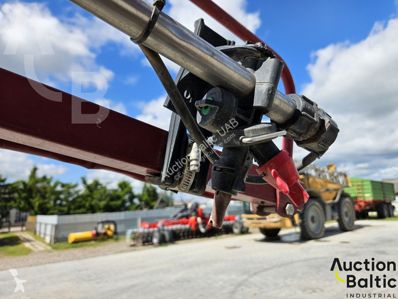 Hardi Commander 4500 spraying