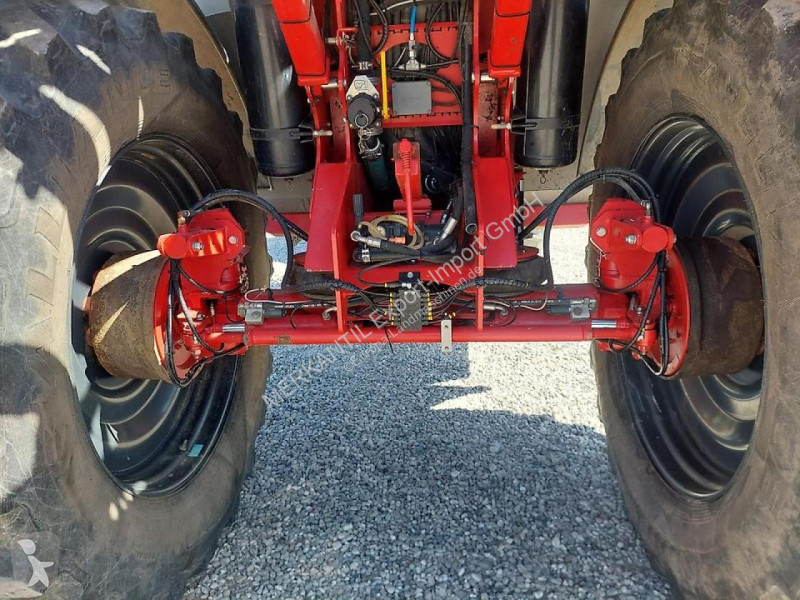 Horsch  Leeb GS 8000 spraying