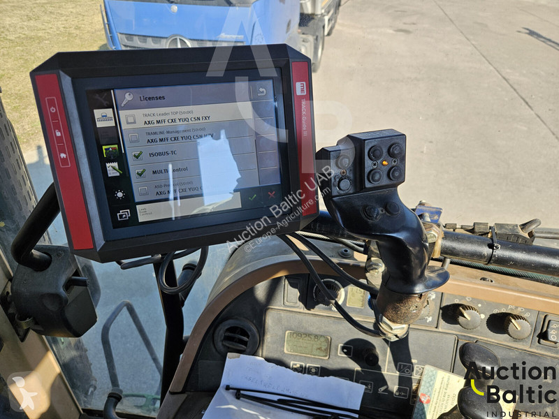 Horsch Leeb 8 GS spraying